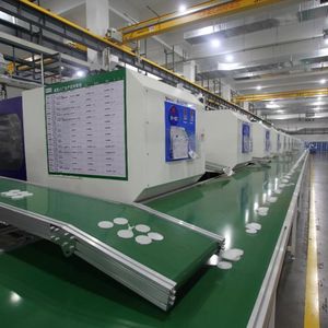 业务不断发展的中国电工电器制造商公牛集团为新厂房配置了定制化、高性价比的48台科尼CXT UNO起重机。