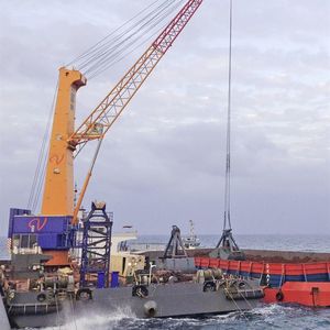 几内亚韦立物流增订2台科尼驳船起重机，以壮大其铝土矿装卸车队2